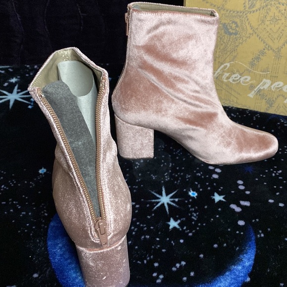 free people VELVET CECILE ANKLE BOOTS ROSE size 38 - Picture 6 of 13